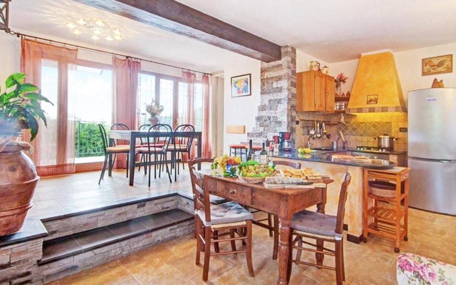 Villa Antica Torre à Velva Extérieur photo
